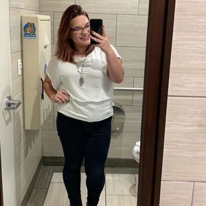 Meet your Posher, Dixie